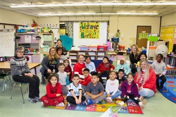 Borer brings reading tour to Washington School’s English Language program