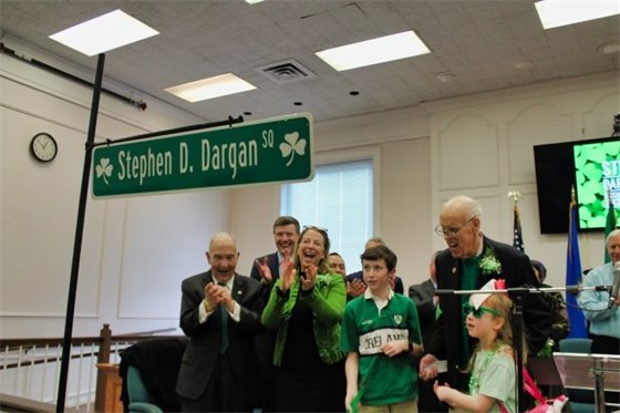Irish eyes smile on Stephen D. Dargan as West Haven’s 2025 Irishman of the Year