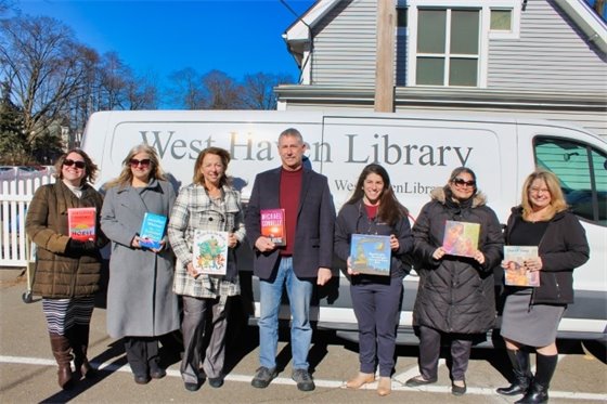West Haven Public Library relaunches bookmobile, mobile services