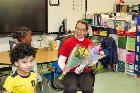 Borer brings reading tour to Washington School’s English Language program