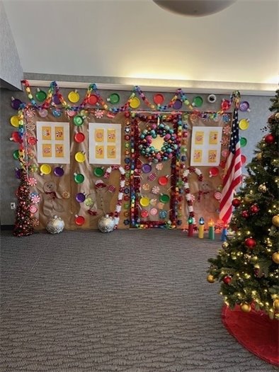 WHPD gets in the holiday spirit with door decorating contest