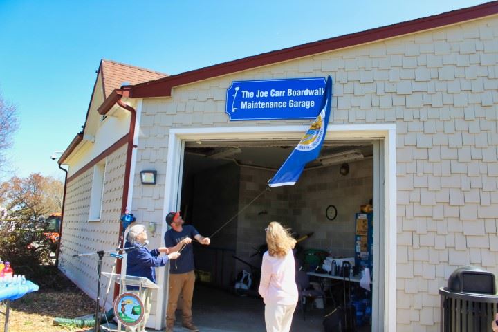 Joe Carr Garage Dedicated 024 II (Small)